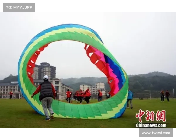 全国风筝锦标赛潍坊开幕 最大滚地龙风筝成功创下吉尼斯世界纪录 全国风筝锦标赛潍坊开幕 最大滚地龙风筝成功创下吉尼斯世界纪录